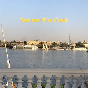 White House , Luxor Egipto
